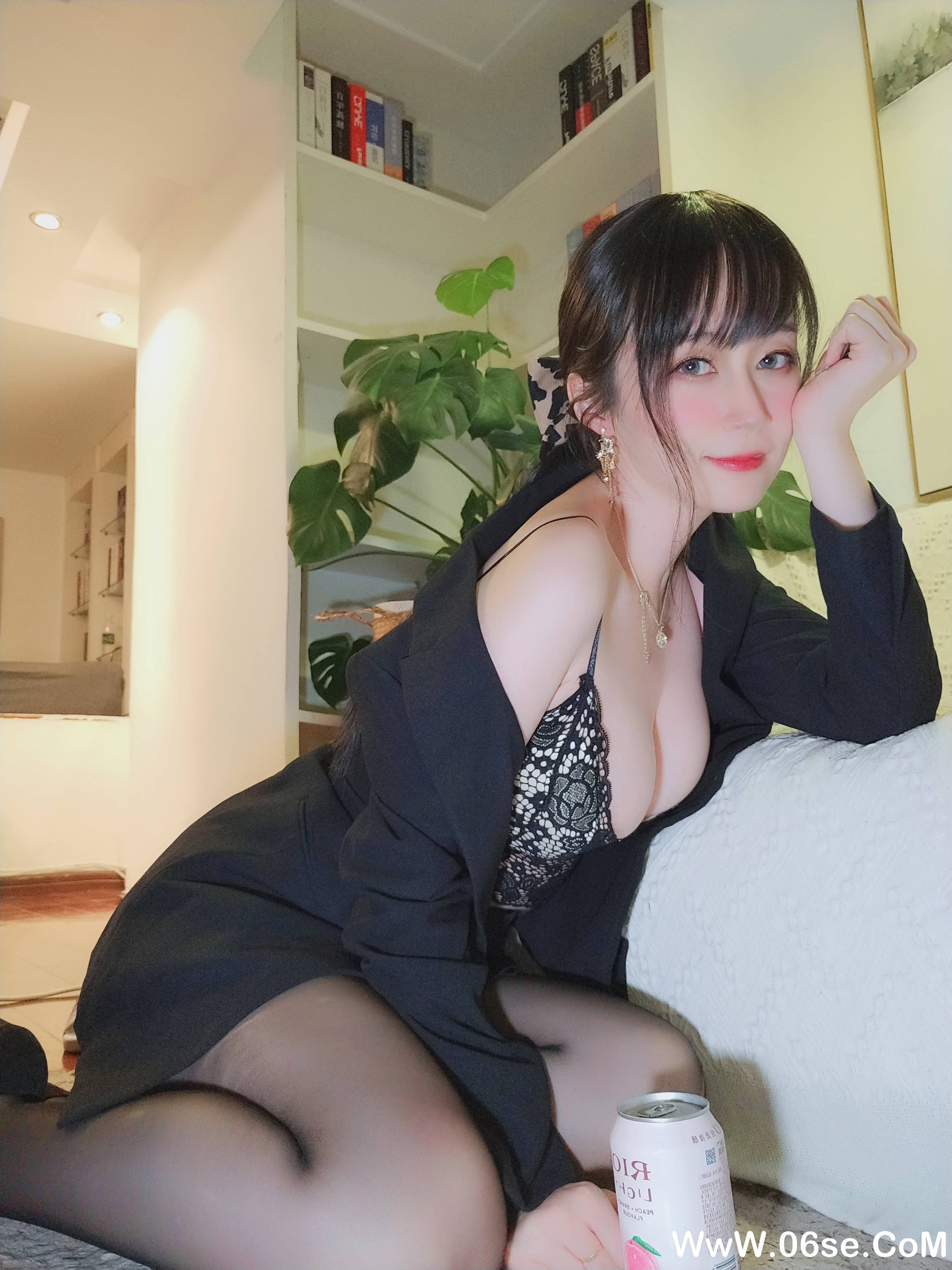 图片[66]-Coser小姐姐白银 NO.098– 酒后女秘书 [70P+2V627M]-六色网