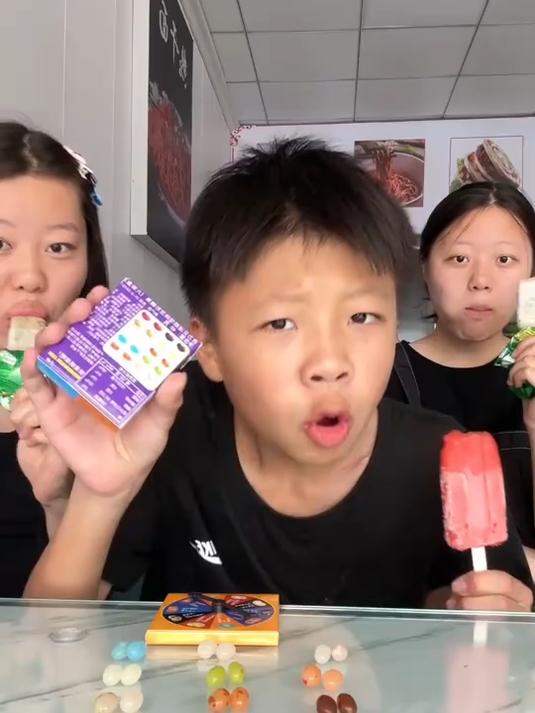 蟹蟹弟弟买的秋天的第一杯奶茶！