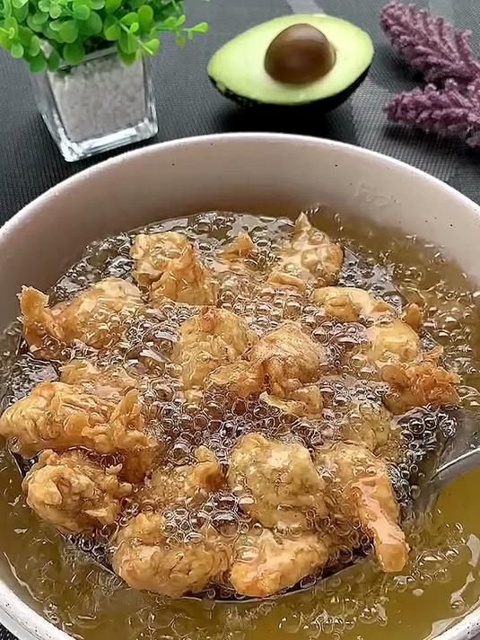 暑假在家为孩子准备的美味小吃,酥脆鸡米花做法大公开～