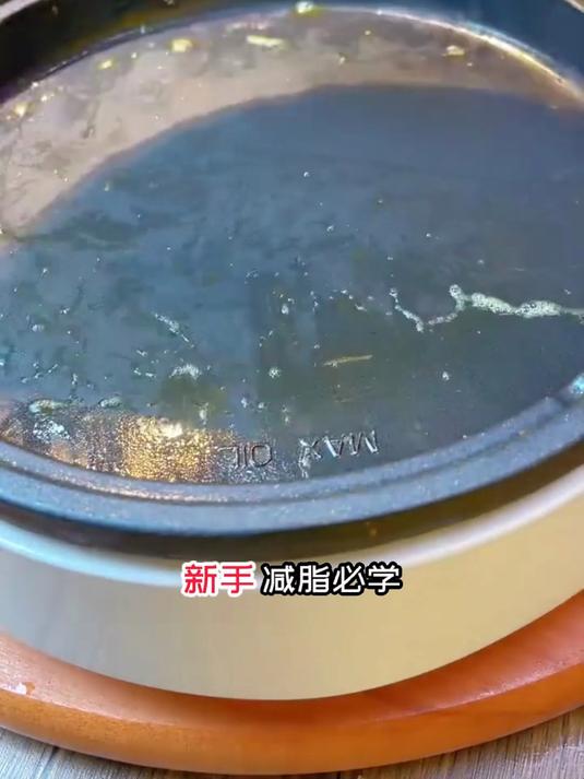 金针菇鸡蛋饼做法，顽固体质减脂超靠谱