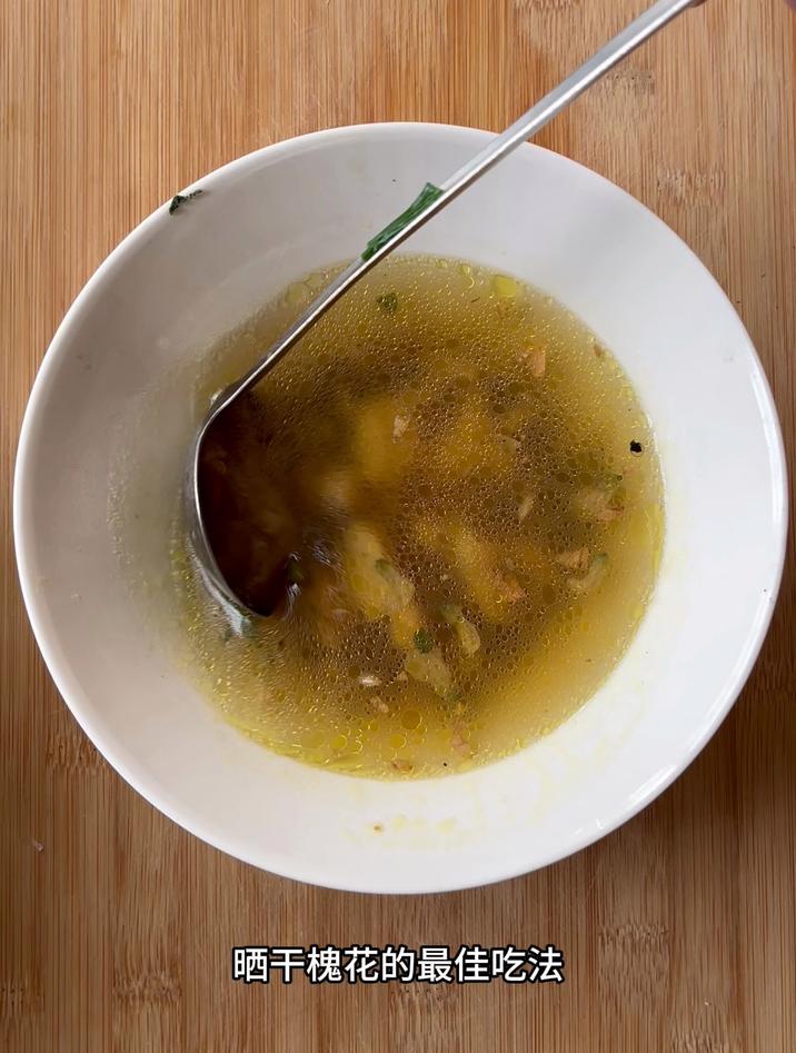 晒干槐花的最佳吃法,分享一道槐花鸡肉汤