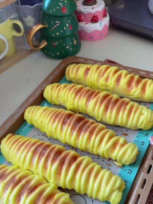 小时候喜欢的 毛毛虫面包,也可以自己做啦