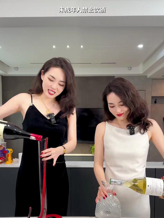 我们家不涩不苦的半甜红葡萄酒,一杯带你打开新世界的大门!