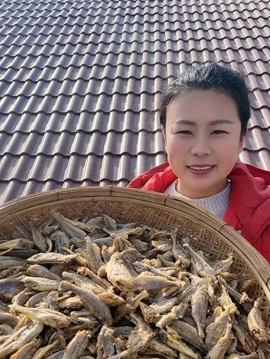 香酥小黄鱼超棒,连骨都酥,吃着不用吐刺超爽