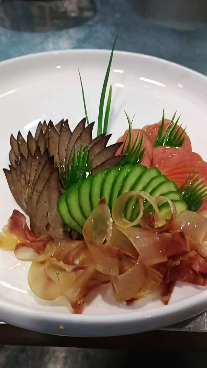 凉菜双拼六味碟。