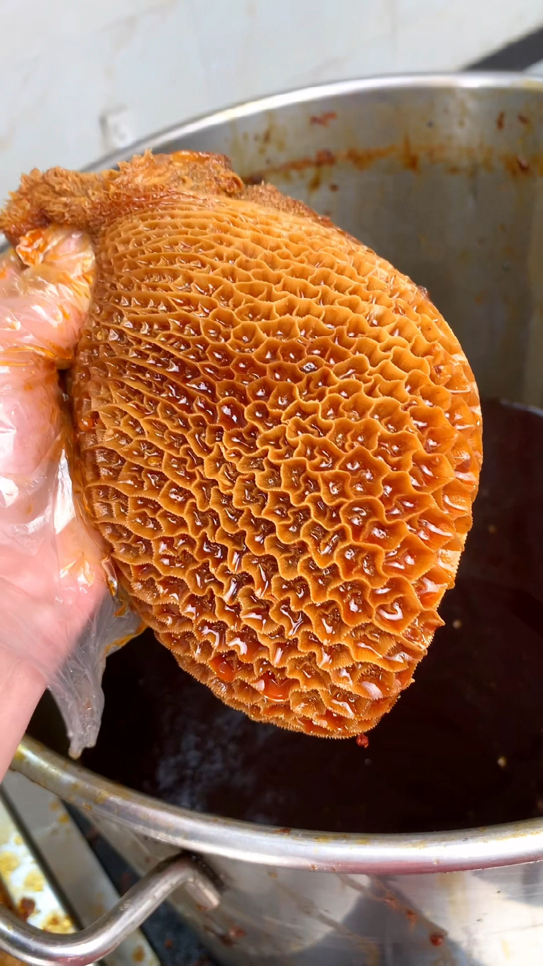 卤货要想味道好,四果不能少,香果,草果,肉蔻,罗汉果