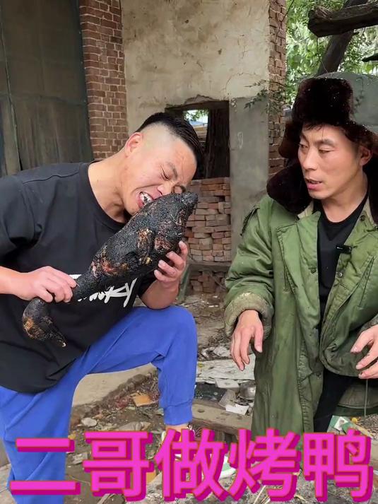真实农村硬核菜!柴火灶炒辣炒田螺,鲜辣入味超解馋
