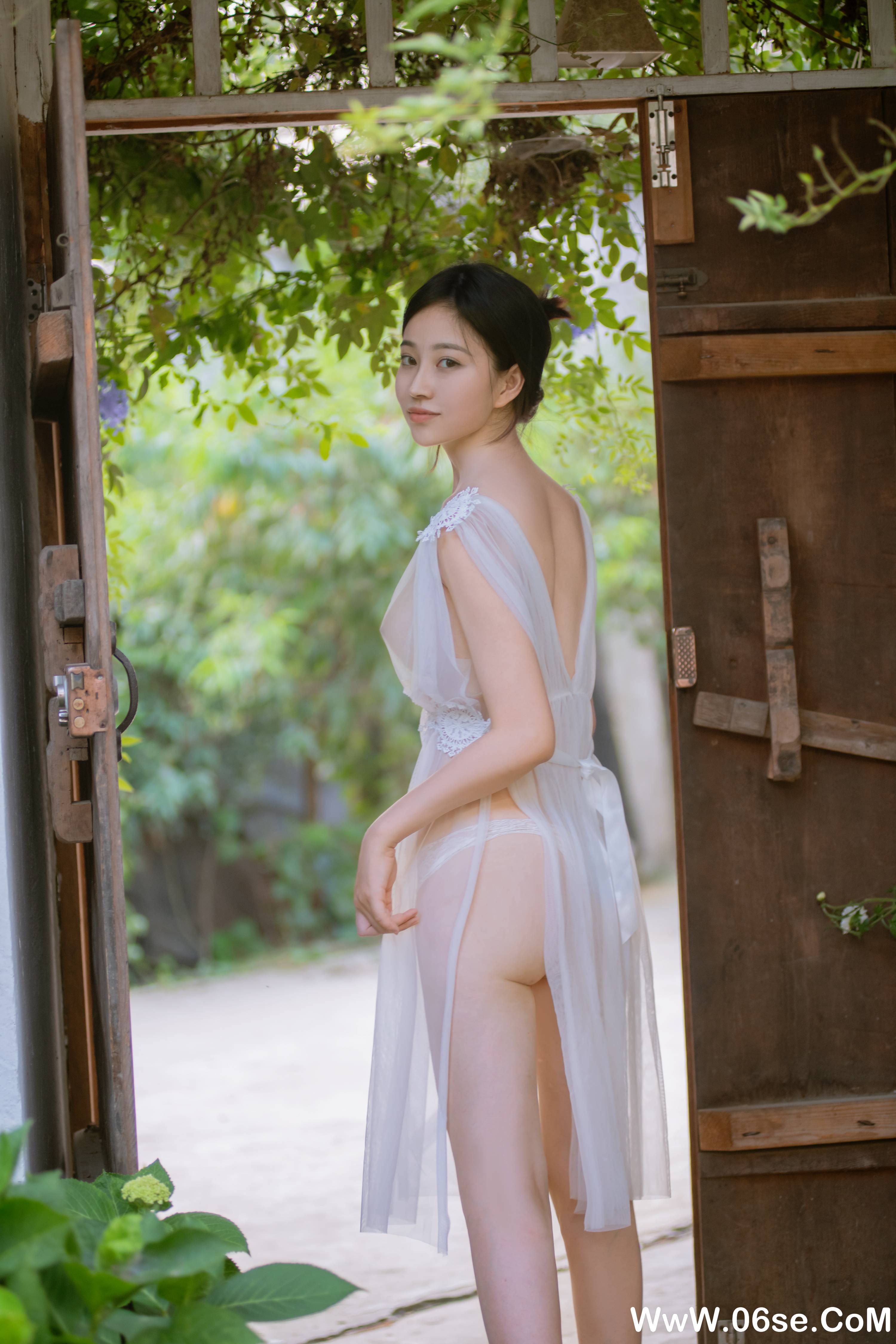 图片[23]-年年Nnian NO.012 — 神明之女 [23P145M]-六色网