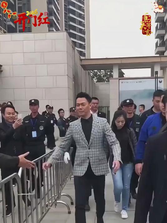 许华升把干红葡萄酒的价格打下来了