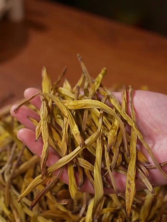 黄花菜干炒鸡蛋 简单快手家常菜