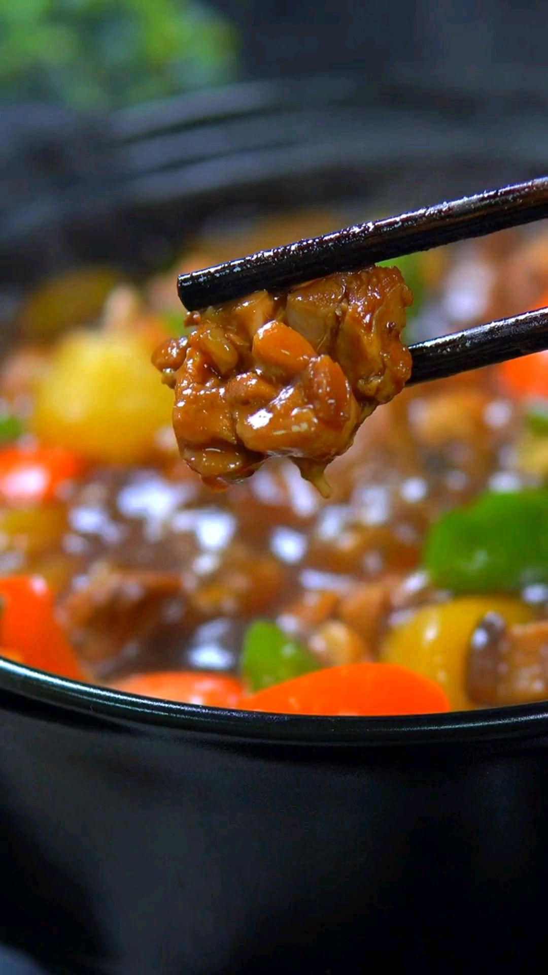 家常黄焖鸡米饭的做法,简直太好吃啦!