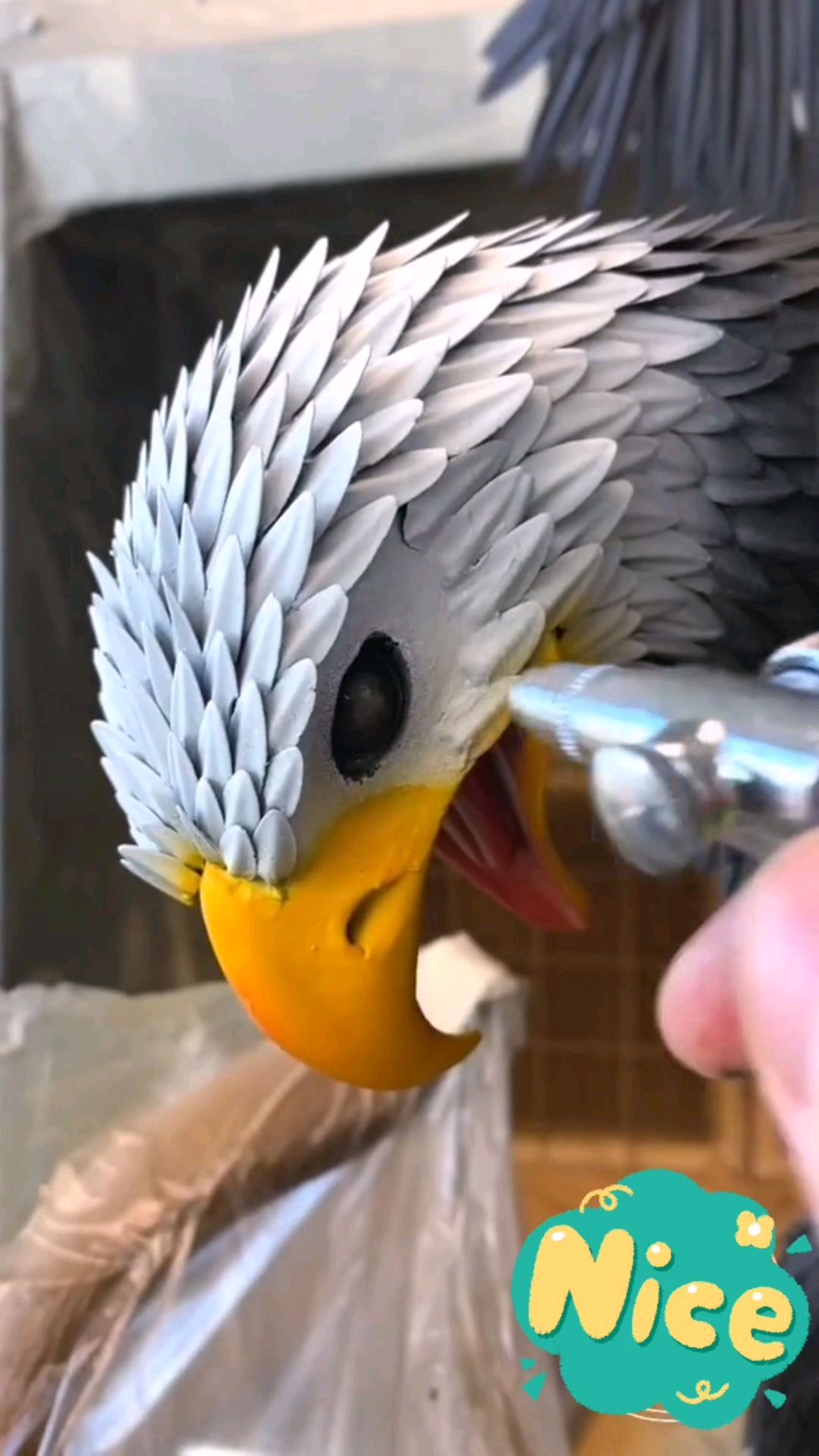 如此威武霸气的老鹰,你肯定想不到,竟然是用巧克力做的