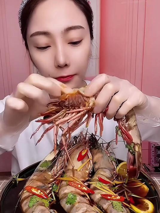这虾肉质绝绝子！海捕黑虎虾，清蒸鲜甜得像喝海水～