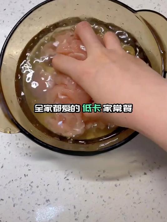 低卡减脂下饭,黄瓜凉拌鸡胸肉超香