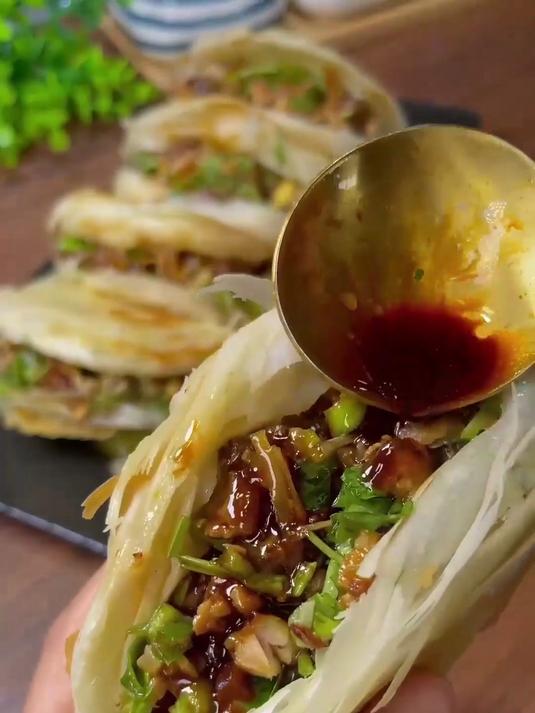 给爱吃面食的家人囤,这个饼胚,怎么做都好吃