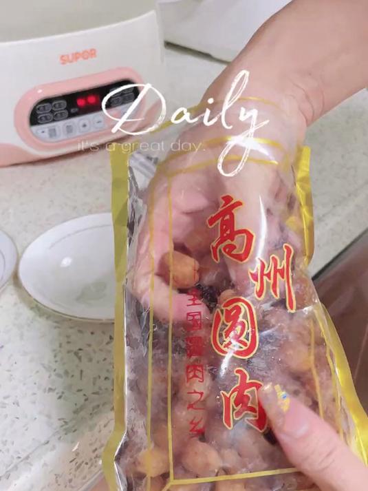 女人想要气色好,桃胶桂圆少不了 喝出好气色 桂圆红枣枸杞茶