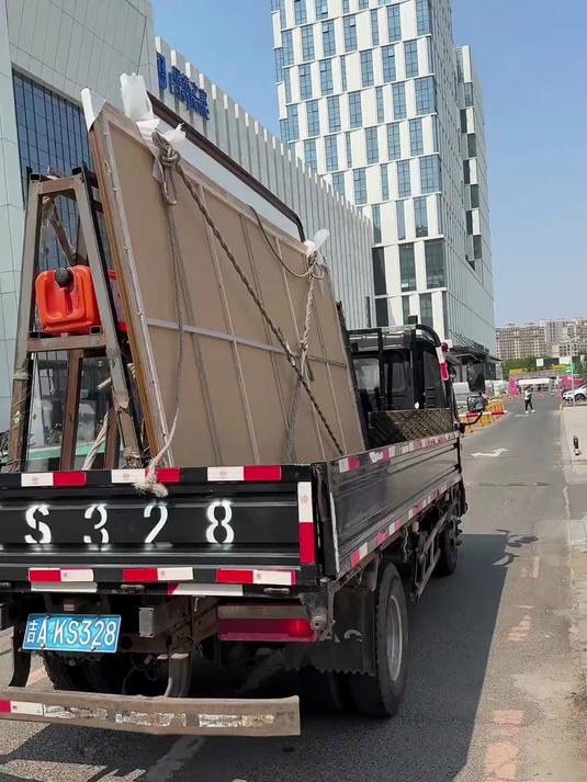 缇娜给店画画,八匹大飞马,再画再更新