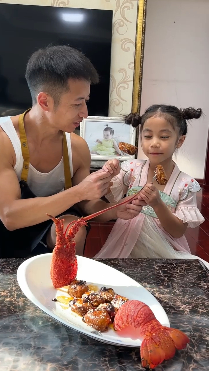 这哪是什么鸡翅包澳龙?明明是满满的父爱嘛!