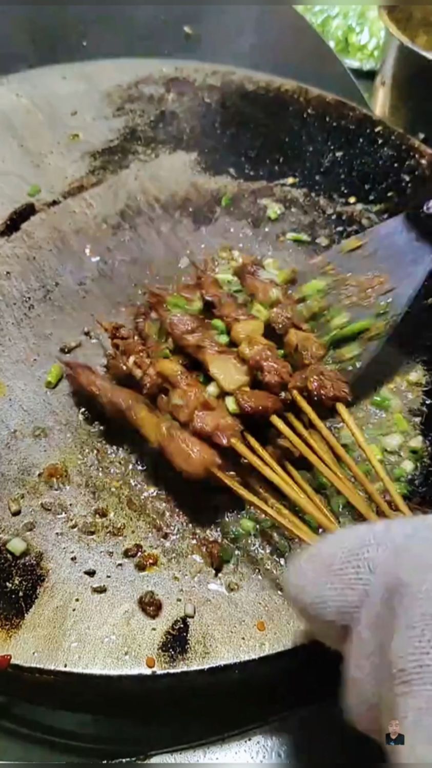 铁板羊肉串,还是第一次见