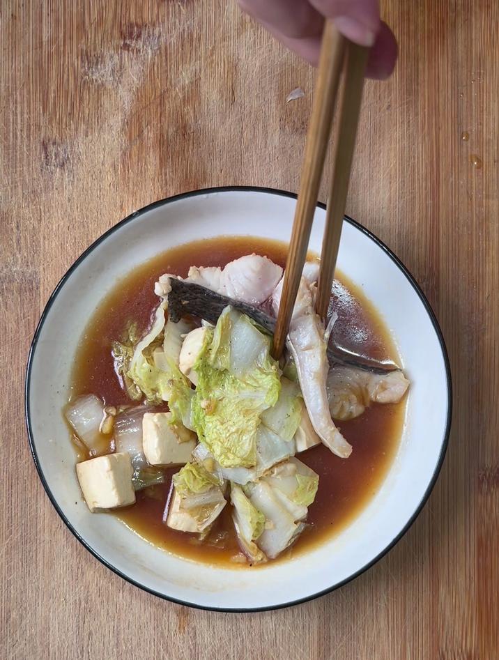 鲢鱼的做法，鲢鱼像我这样烧白菜豆腐，简单好吃
