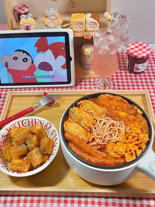 宿舍小锅|一个人的夜宵能多快乐!