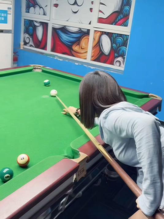 打台球吗 黑八归你 你归我