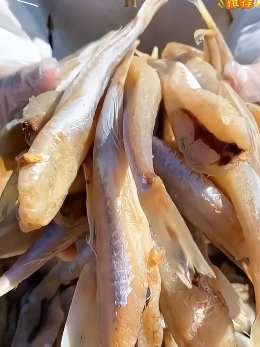 收拾干净的红娘鱼！蒜瓣肉红烧油炸糖醋炖豆腐！做麻辣都好吃#红娘鱼#