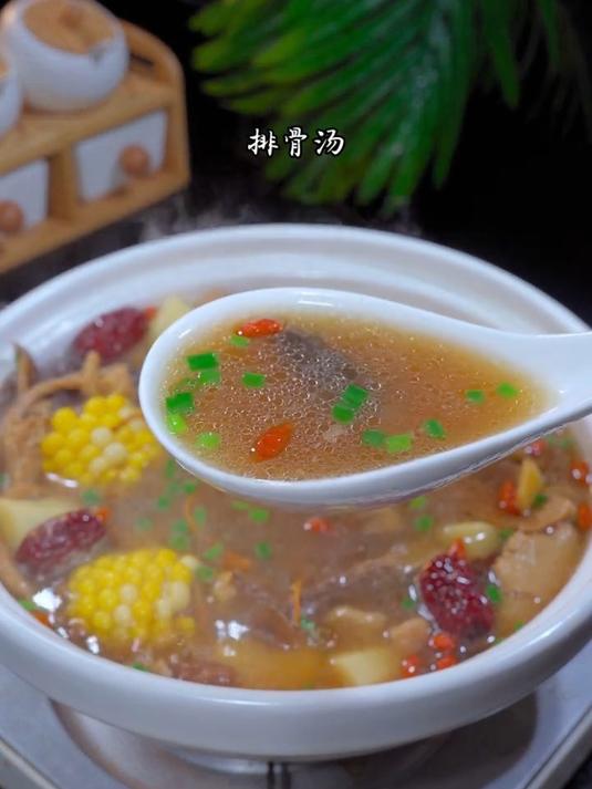 鲜美好喝的菌菇山药汤