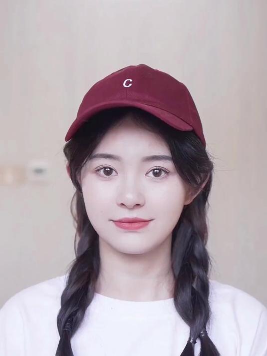 圆脸棒球帽发型!秒变小脸美少女!
