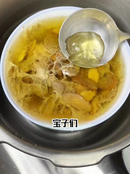 不用熬大夜!1小时炖好妈妈的元气瘦肉汤,清甜养气色