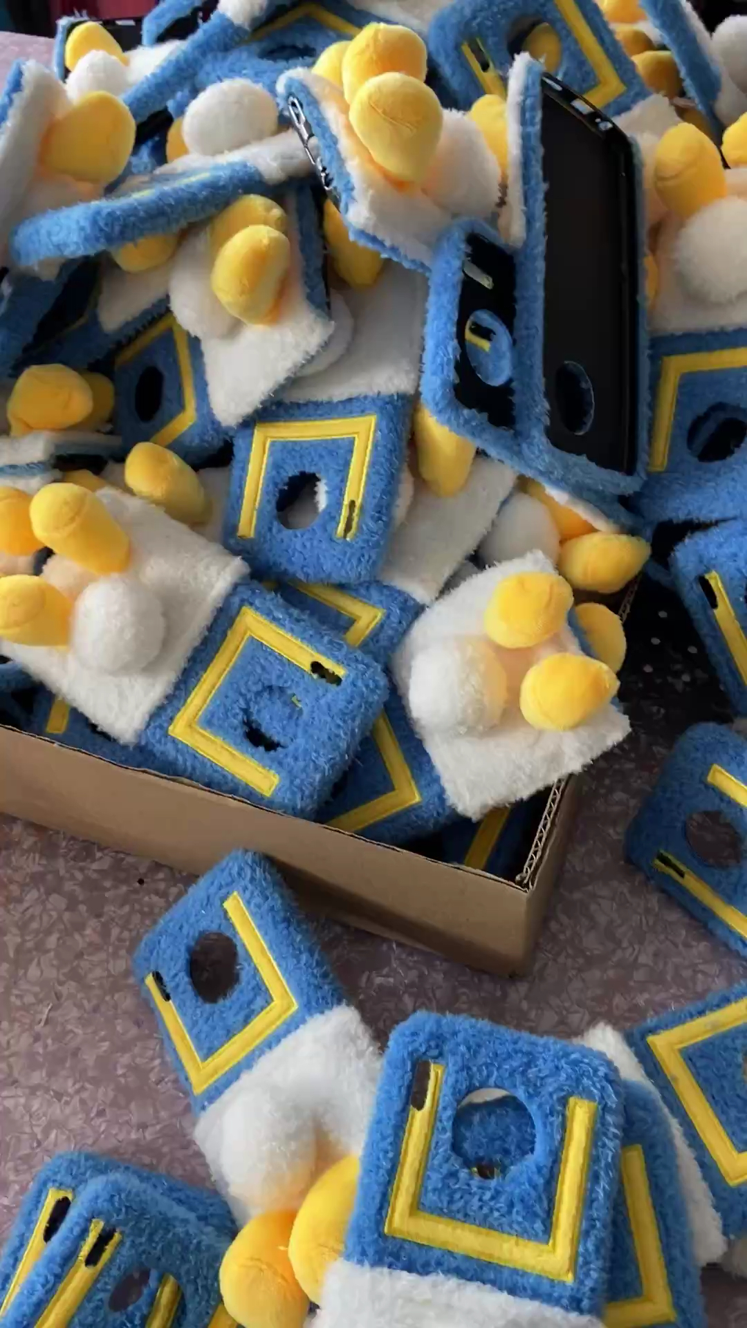 唐老鸭款手机壳