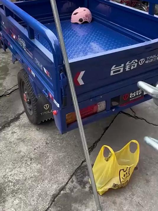 户外大伞固定支架，各种三轮车小货车摆地摊的时候都可以用