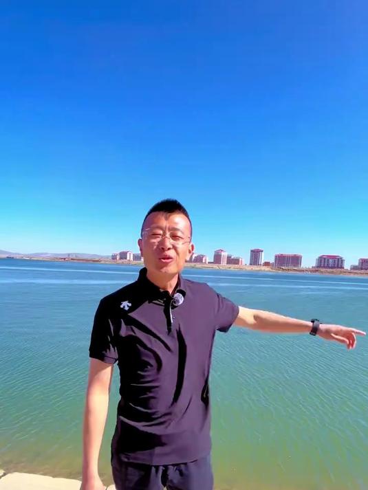 隔着鸭绿江感受北朝鲜,发现他们房子很漂亮,还有抗美援朝的痕迹