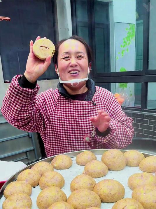 第一次蒸杂粮窝窝头,没想到还能这么受欢迎,成功解锁新主食