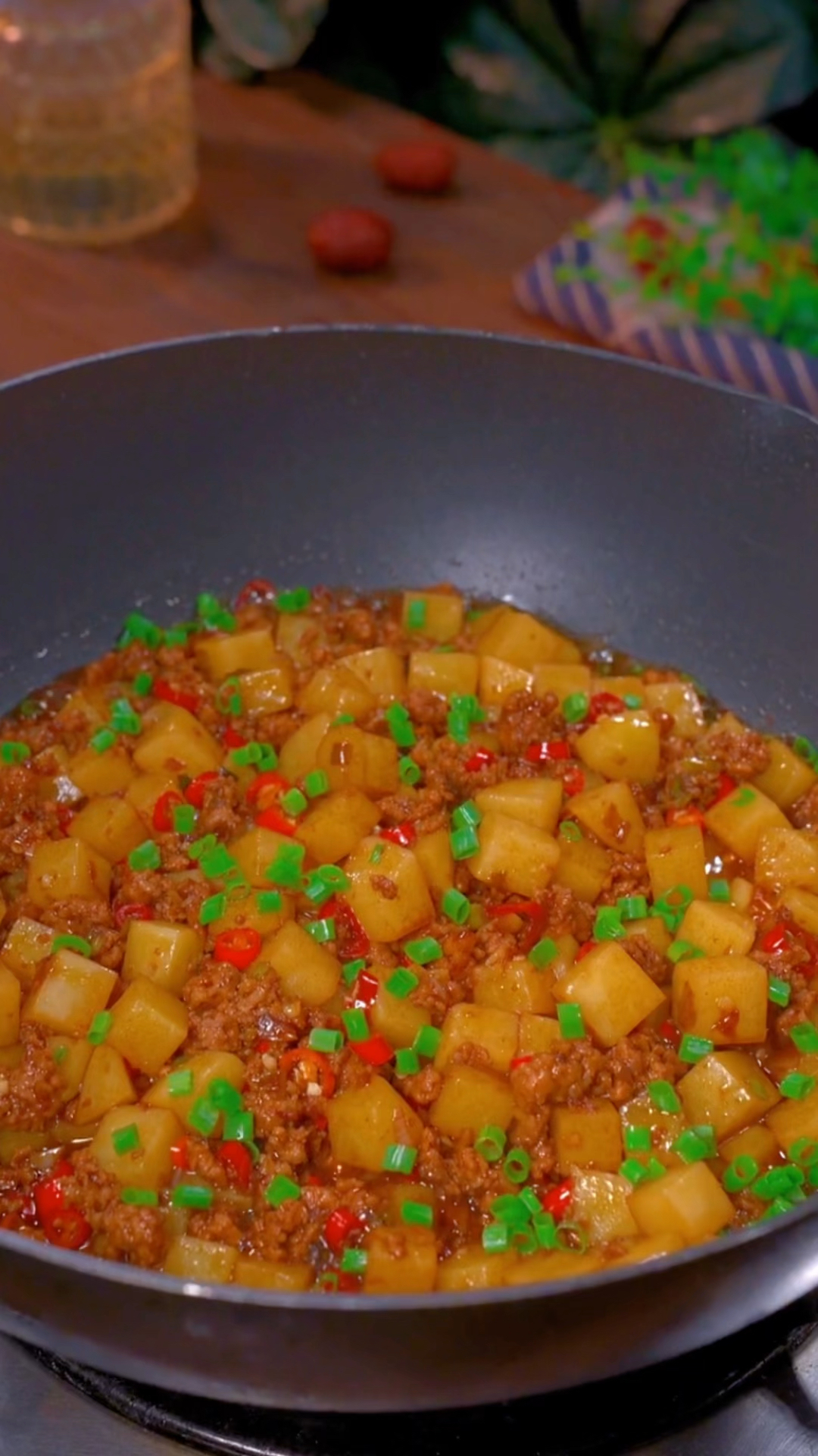 肉末土豆丁好吃又下饭