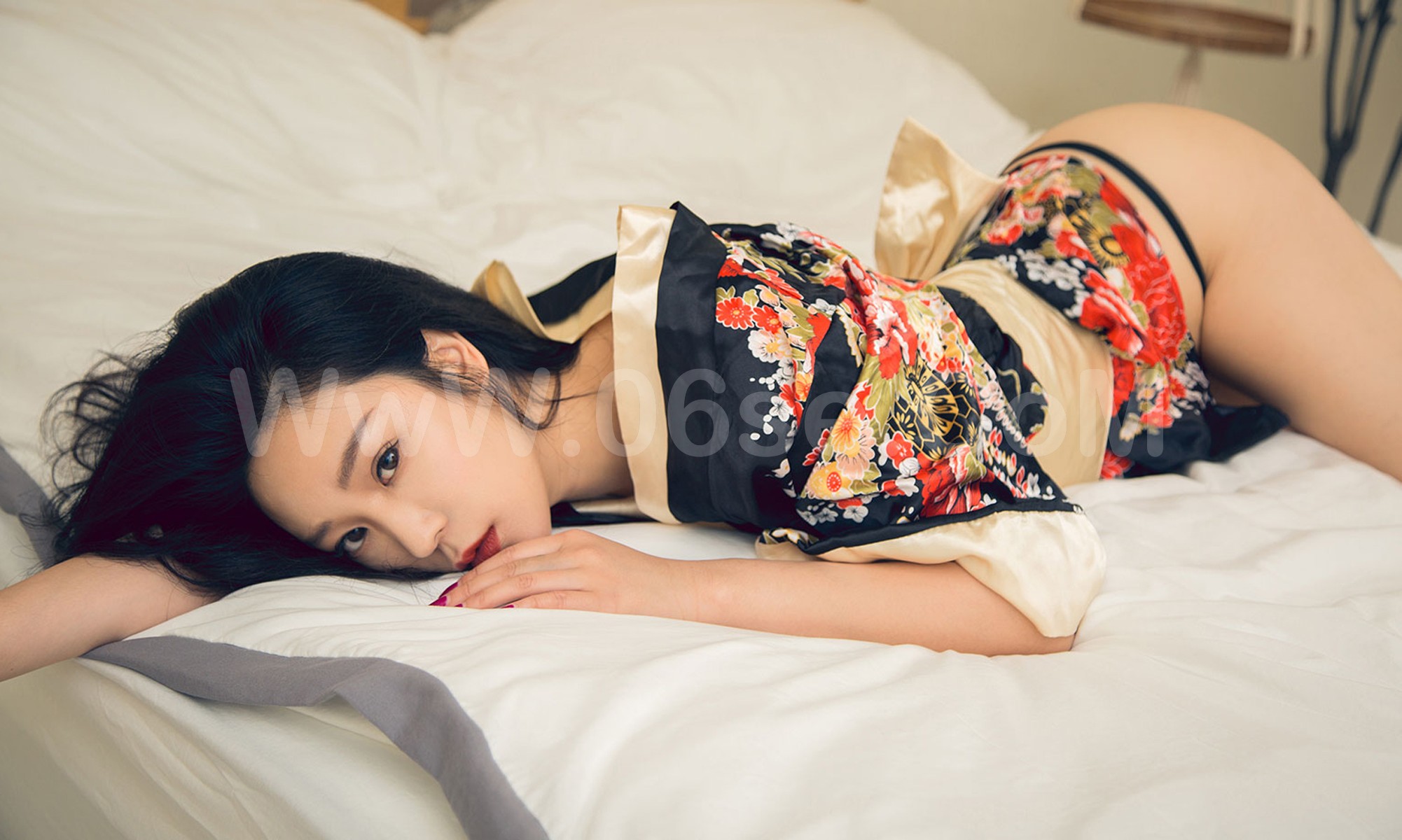 图片[33]-[Ugirls爱尤物] No.1572 Liu Jin Xi (刘瑾希)-六色网