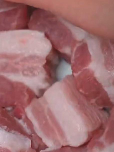 这是最近比较火的红烧肉做法