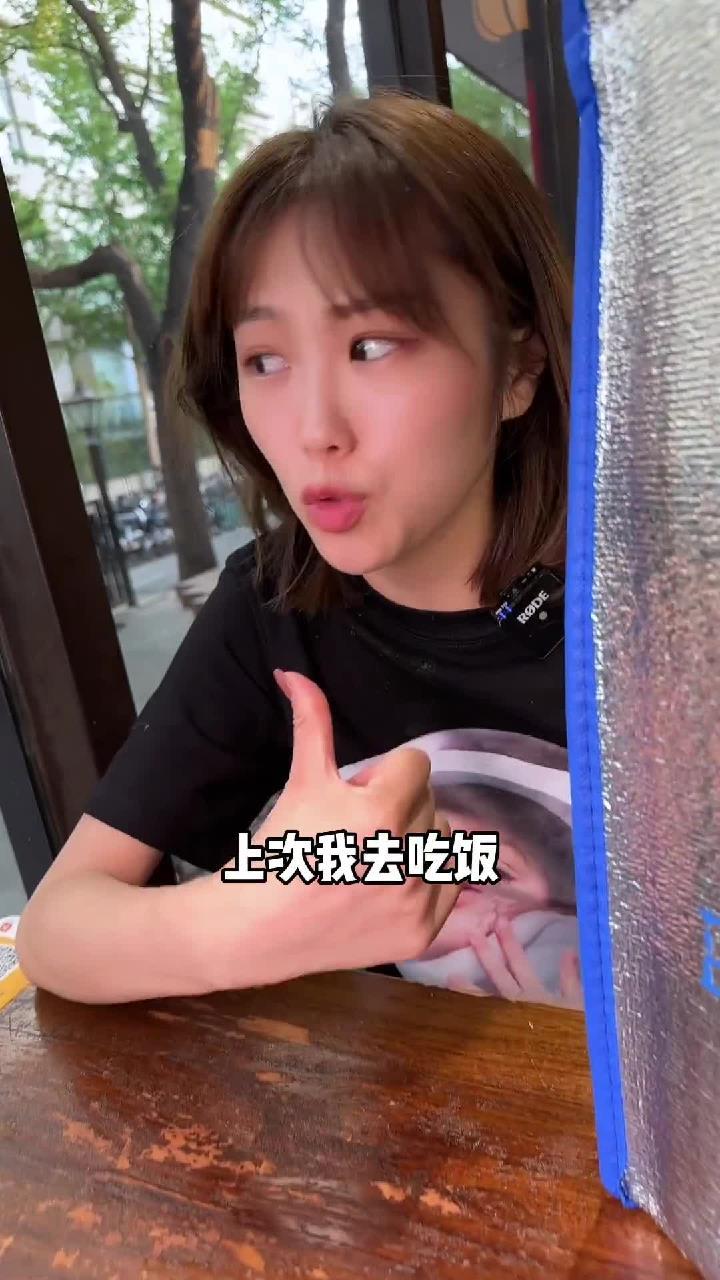 谁不想过生日吃六个蛋糕呢