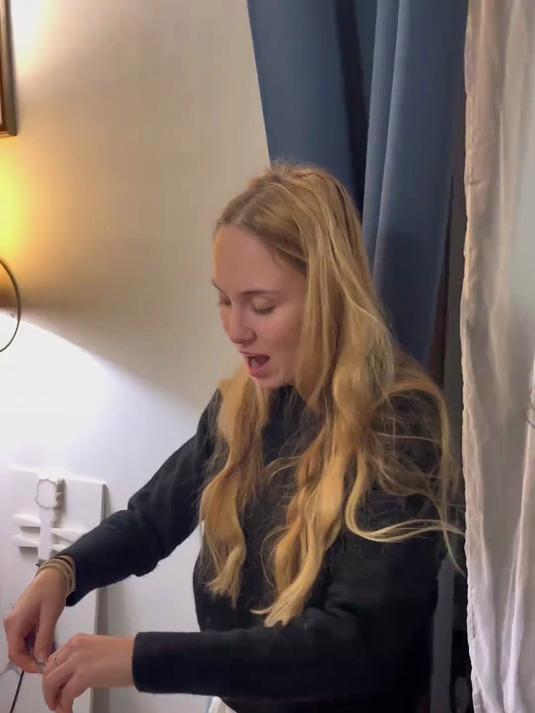 当老外第一次尝试包饺子