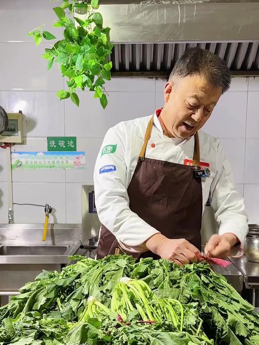 小雪腌菜,分享一个腌雪里红的美食教程