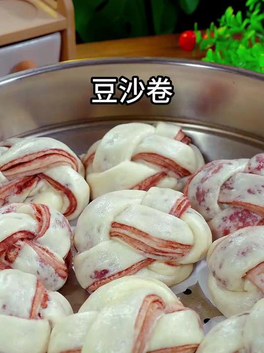 一层一层的豆沙卷真不错