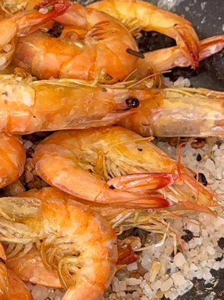 想要盐焗虾好吃不会咸,只需要一丢丢小技巧