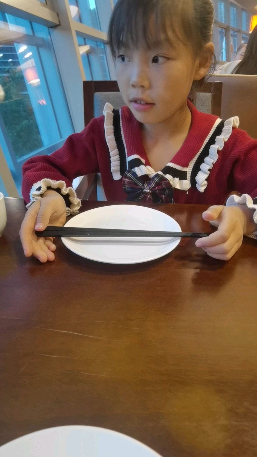 游完泳带我闺女去金鼎轩吃饭,感觉有点儿贵呀