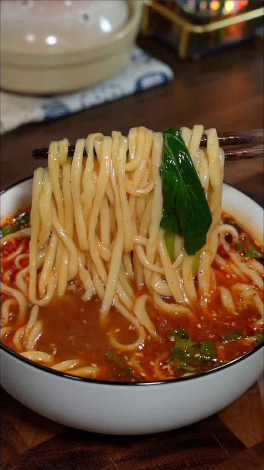 酸汤面这样做