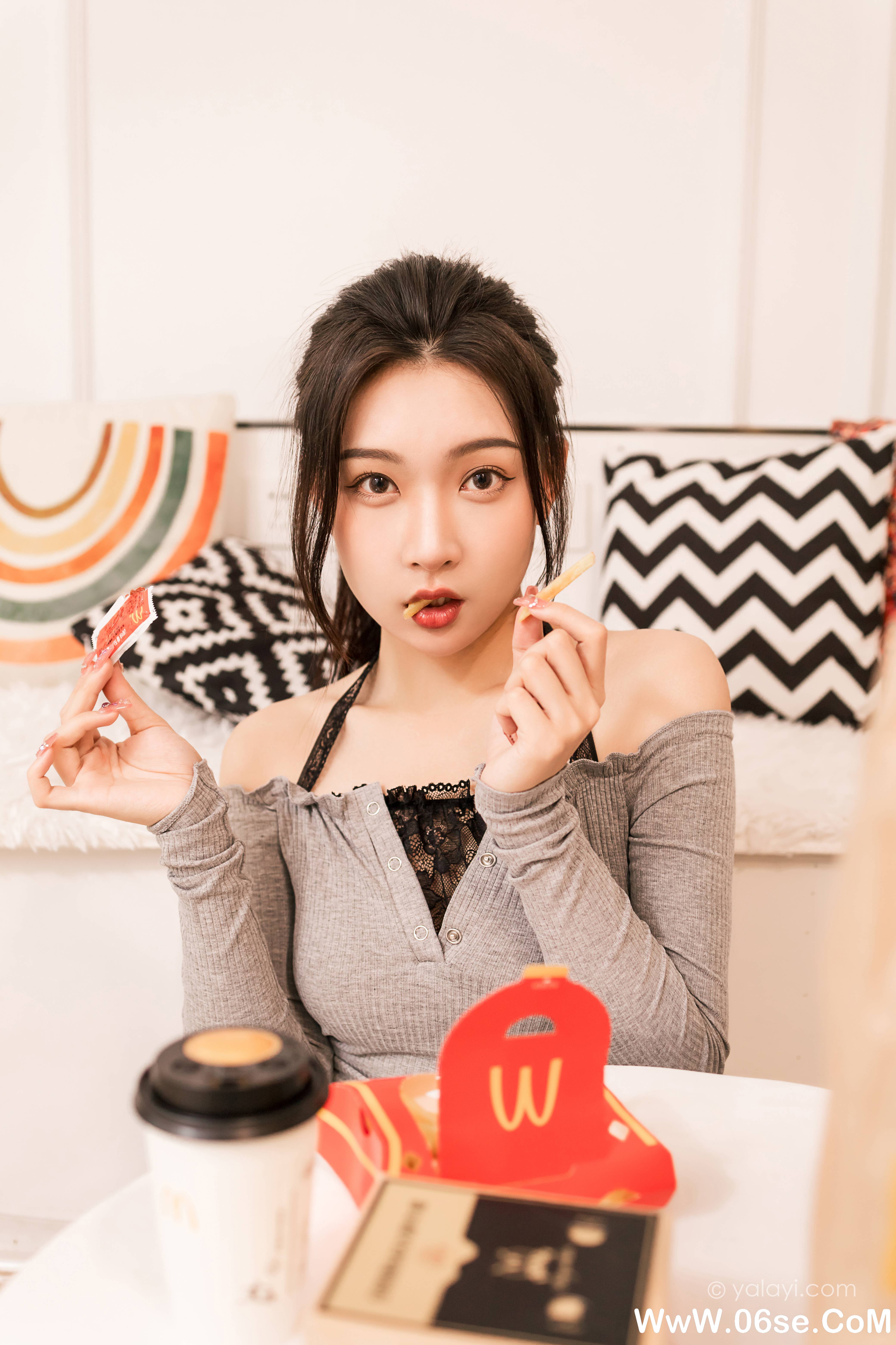图片[43]-[YALAYI雅拉伊] 2022.06.14 NO.938 徐小云《甜言蜜语》[40+1P474M]-六色网