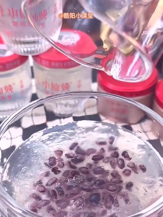 女生都看过来 小仙炖鲜炖燕窝,过年送礼,精致好选择