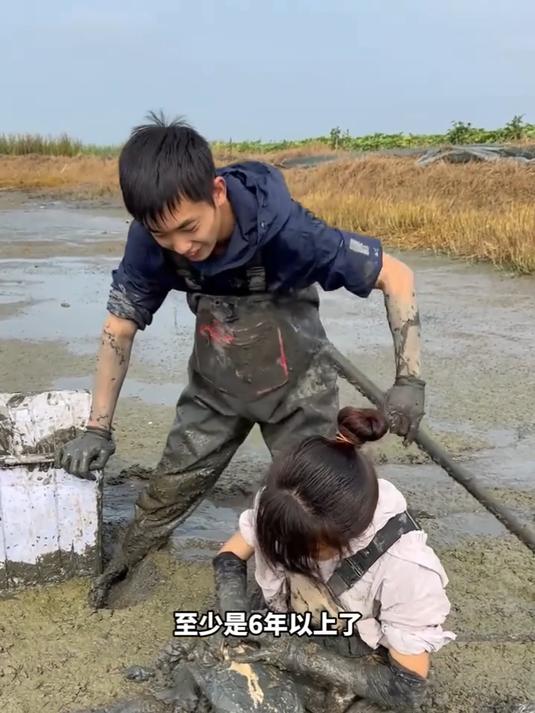继续寻甲鱼，又抓到多只，最大老甲鱼6年以上，价值400块，今天大赚！