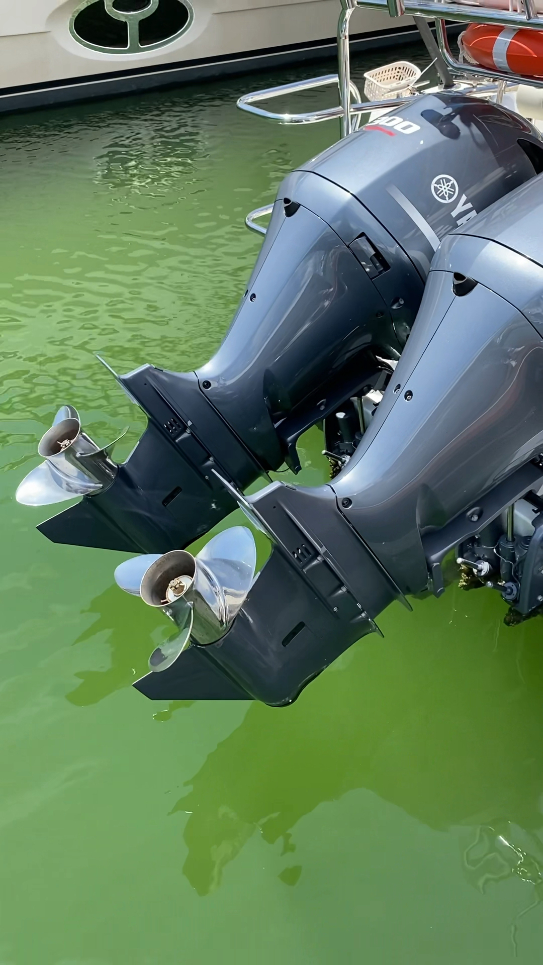 深海专业钓鱼艇