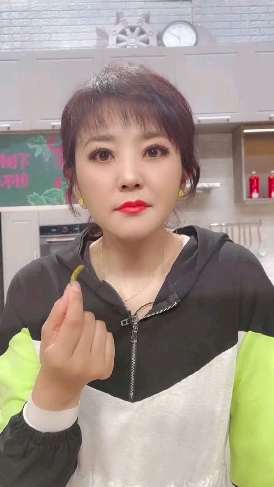 咸菜太咸怎么办,方琼姐姐来支招