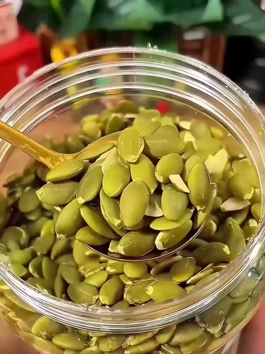 原味南瓜子仁，不油不腻，清爽好吃更健康！
